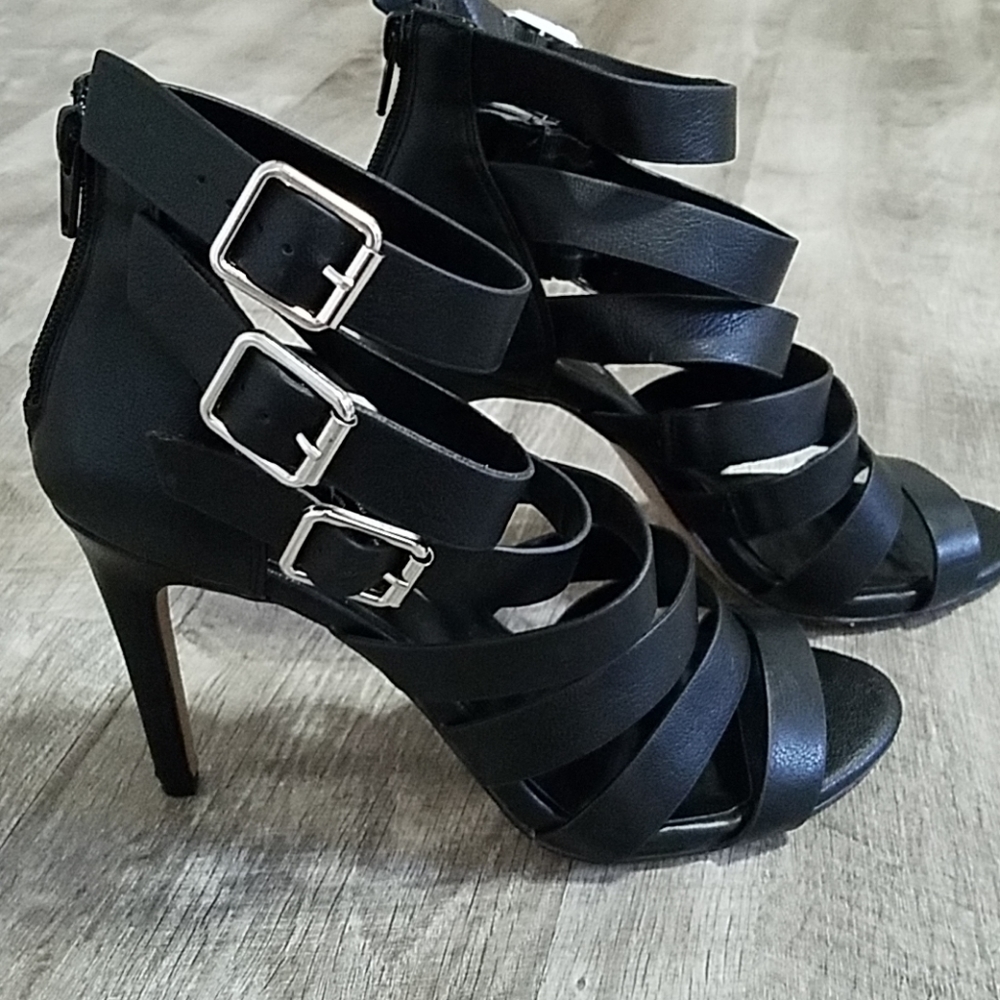 Jessica Simpson black strappy heels sandals 8.5